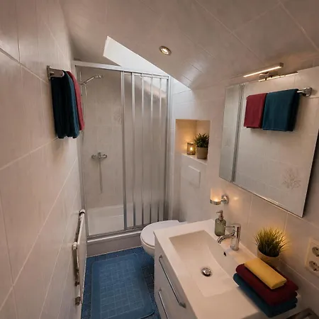 Bischofshaeusl Apartman *